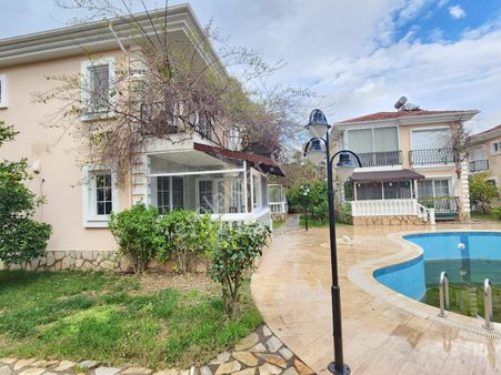 Dalaman'da Satılık 160 M2 3+1 Site İçinde Dublex Villa
