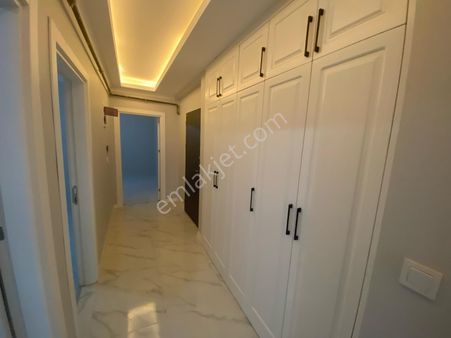 Barış'tan Cennet Mahallesinde Açık-kapalı Otoparklı Lüks 3+1