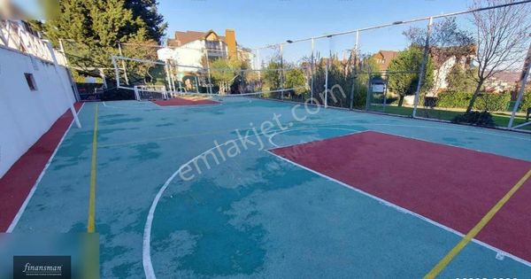 Finansman'dan..geniş Bahçe..havuz..3 Mutfak..kışbahçesi..şömine