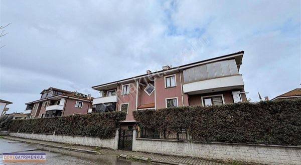 Serdivan Agora Civarı 3+1 165 M2 Site İçi Satılık Daire