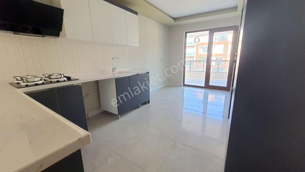 Yıldıztepe'de, Sıfır Bina, 2. Kat, Oturuma Hazır Daire!