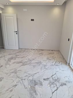 Çamlıca Mahallesinde Satılık 3+1 Daire