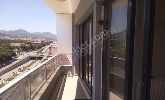 Manisa / Hastahane Yakını Site İçi Geniş 1+1