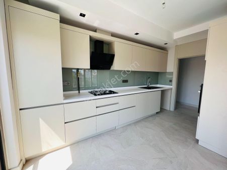 Meydankavağında Köşe Başı Lüks Dubleks Daire