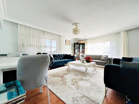 Harman Mahallesi'nde Belediye Yakınında 3+1 Full Yapılı Kat Konumunda Satılık Daire!!!