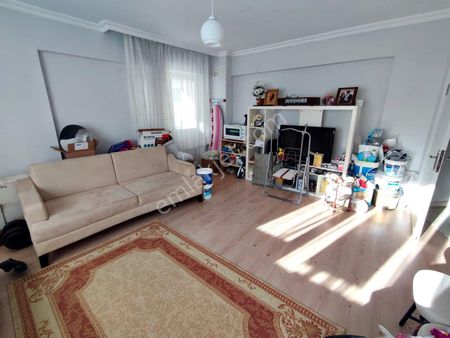 Fahrikorutürk'te Şehitler Caddesi Yakınında 3+1 Katta Ön Cephe Satılık!!!