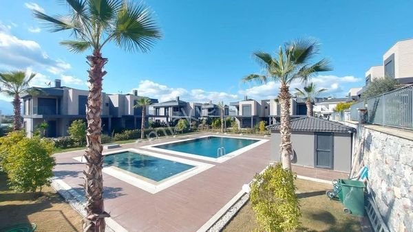 Kusadasi Sogucak Mevki Muthis Geniş Villa