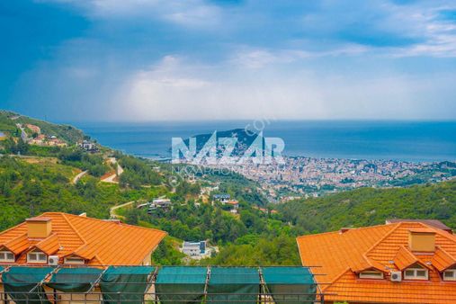 Alanya Tepe’de Satılık Manzaralı 2+1 Eşyalı Bahçe Dubleks Daire