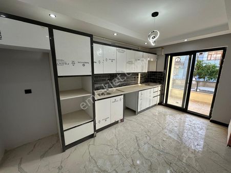 🏠rota Gayrimenkul' Den Alaşehir Fatih Mah. De 3+1 Kapalı Mutfak Satılık Fırsat Daire🏠