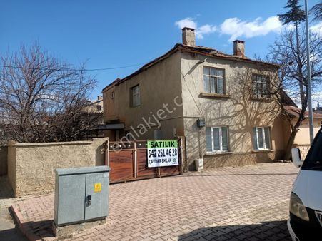 Çavdar Emlak’tan Satılık Müstakil Ev Ve Arsası