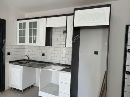 Sarıçam Gültepede İskanlı Lüks İşçilikli 1+1 Sıfır Daire