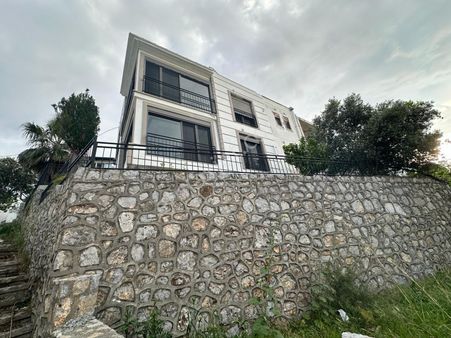 Stop’tan Dalaman İncebel Sitesinde 3+1 Satılık Villa