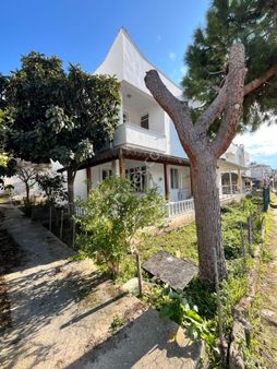 Muğla/milas/güllük Çiçek Sitesinde Satılık 3+1 Mustakil Dublex Ev