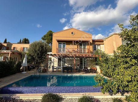 Kalkan Lavanta Evlerinde 3 Yatak Odalı Villa