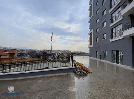 Turyap'tan Siteler Yakını Farklı Fiyat Ve M2 Seçeneği Dükkanlar