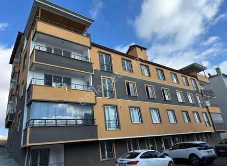 Ahlat Merkez'de Top Saha Arkası 3+1 Göl Maznzaralı Daire