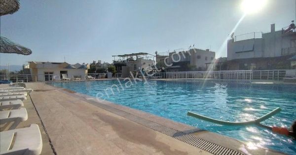 Denize 800m2 Havuzlu Satılık 2+1 Yavansu Mah. Yeni Yaşam Sitesi