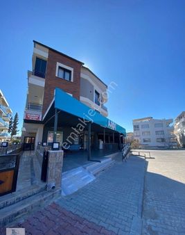 Didim Altınkumda Denize Yürüme Mesafesinde Asansörlü Kapalı Otoparklı 1+1 Daire