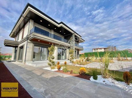 Eşsiz Mimari Tasarımıyla Yasin Aytap`tan Satılık Lüks Villa