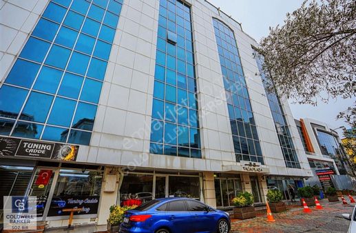 Beykoz Kavacık Plazalar Bölgesi Satılık 600 M2 Tam Plaza Katı