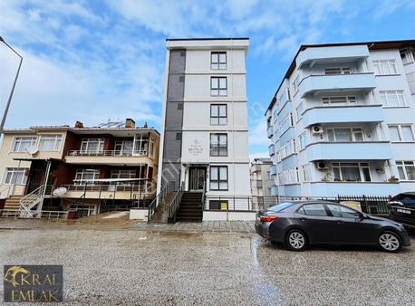 Çınarın Üstünde Deniz Manzaralı 3+1 Satılık Ters Dubleks Daire