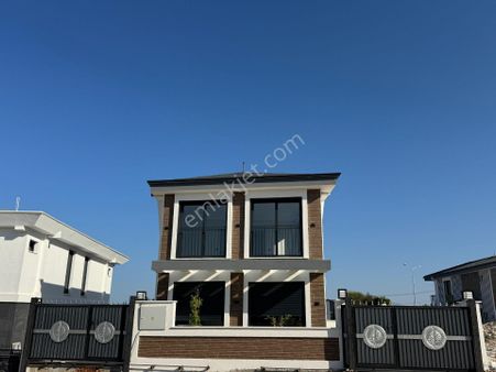 Didim Hisar Mah. Kelepir 3+1 Yol Cepheli Satılık Villa