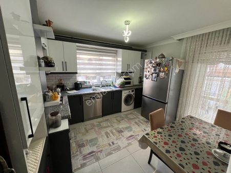 Sincan Atatürk Mah'de Asansörlü Masrafsız Ara Katta Genç Yaş 3+1 Ful Yapılı Daire Es-as Emlakta