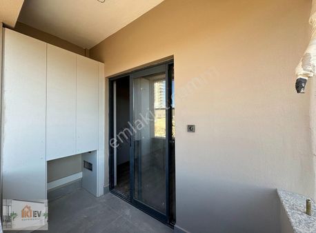 İkiev Gayrimenkulden Yamaçtepede Orman Manzaralı 4+1 Geniş Daire