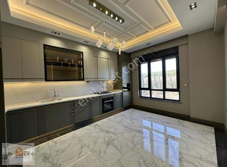 İkiev'den Şehirgösteren'de 4+1 Ara Kat Ultra Lüks Satılık Daire