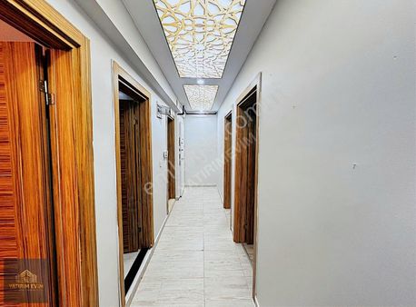 Avm Bölgesinde İskanlı Havuzlu Kombili Site İçinde Geniş Daire!!