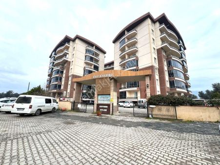 Edremit Kadıköy'de Site İçinde,uygun Fiyatlı Geniş 3+1 Daire