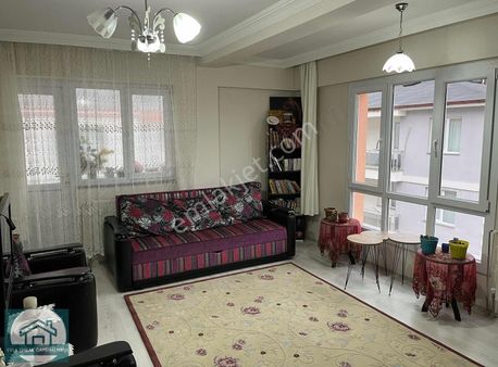 Uşak Merkez Kemalöz Mahallesinde Satılık 2+1 Daire