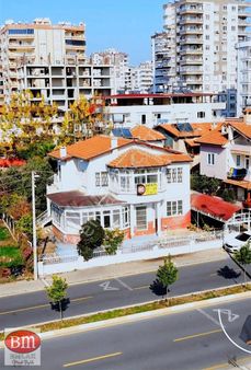 Bm''den Viranşehirde Cadde Üzeri Ticari Nitelikli 410m2 Villa