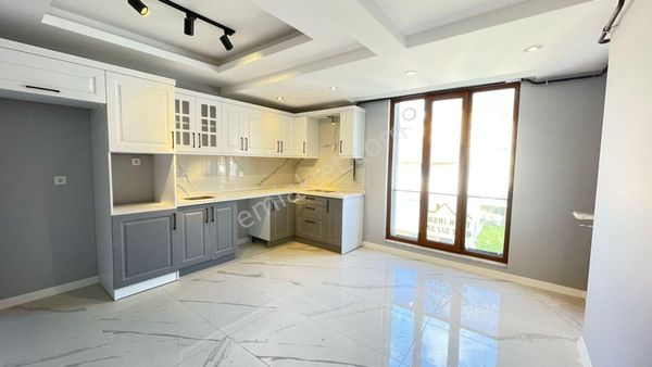 Körfez H.osman Mah Satılık 3+1çatı Dubleks Sıfır Asansörlü Otoparklı Lüks Daire