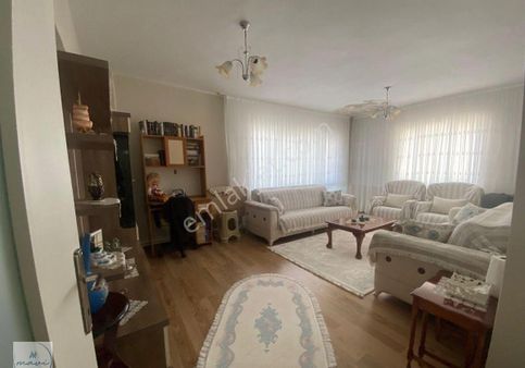 Aydın Yedi Eylül Mahallesinde Site İçerisinde Satılık Daire