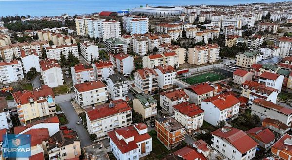 Akyazı'da Merkezi Lokasyonda Satılık İmarlı Arsa