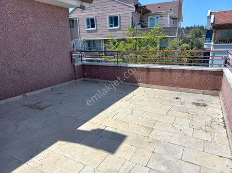 Etimesgut 5+1 İki Teraslı Ve Üç Cepheli Satılık Dublex Daire.