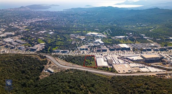 Bodrum Konacık'ta Ana Yola Sıfır Ticari İmarlı Arsa