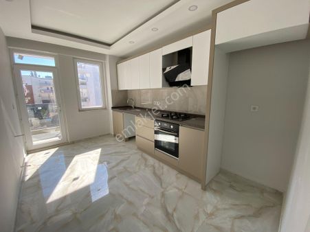 Varsak Karşıyaka 'da Arakat Geniş Şık 2+1 'ler