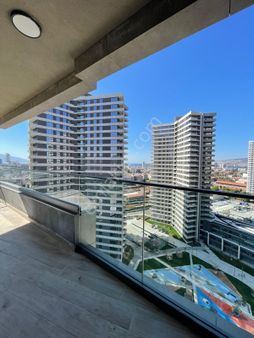 İzmir Allsancak Projesinde 2+1 Sıfır Şehir Manzaralı Daire