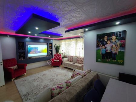 Evim-nur'dan Çiftlik Mah 3+1 Merkezi Konumda Fırsat Daire