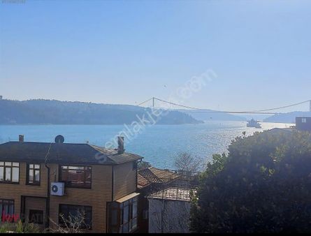 Sarıyer Yeniköy'de Caddeye Adım Mesafede Satılık Bina