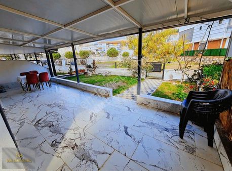 Akbük'de Bitişik Nizam Villa Eşyalı