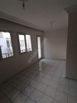 Nazilli Kurtuluş Mah Müstakil 3katlı İçi Yenilenmiş Satılık