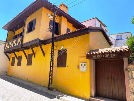 Milas Merkezde Full Restorasyonlu İki Müstakil Ev