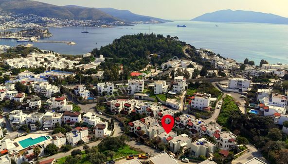 Bodrum Eskiçeşme'de Marina'ya Yürüme Mesafesinde 3+1 Bahçe Dubleksi