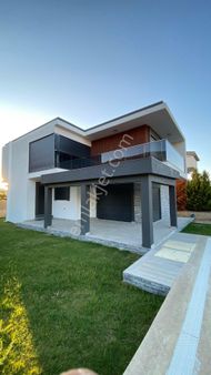 Güzelçamlı'da Müstakil Özel Havuzlu 4+1 Ultra Lüx Satılık Villa