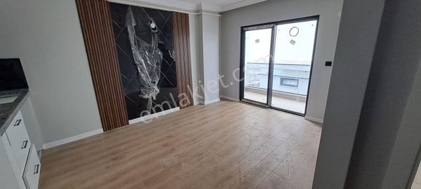 Tuğba Yörür'den Cumhuriyet Mahallesi'nde Satılık Daire