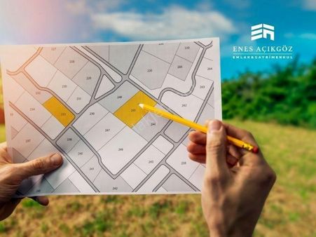 Aksu Topallı'da Yatırımlık Yan Yana 2 Parsel (680m2) Arsa!