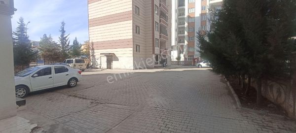 Emin Konut Emlak Güvencesiyle Satılık 3+1 Giriş Kat Daire